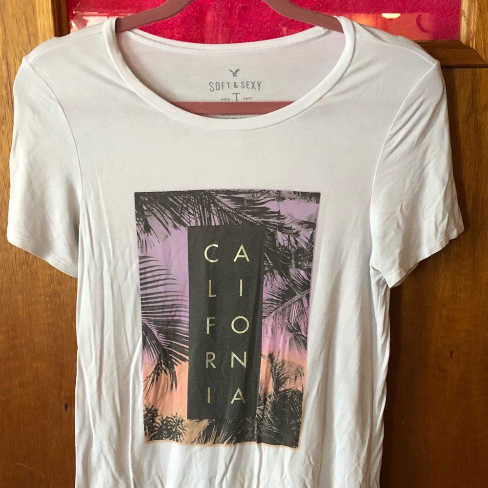 American Eagle tee XS California used
